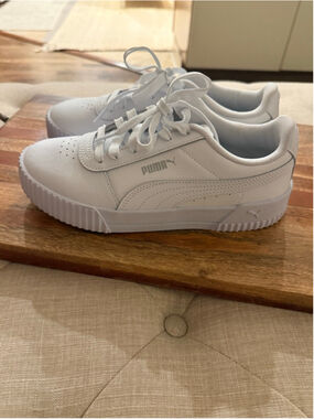 Women's PUMA White Carina 2.0 Sneakers Size 7